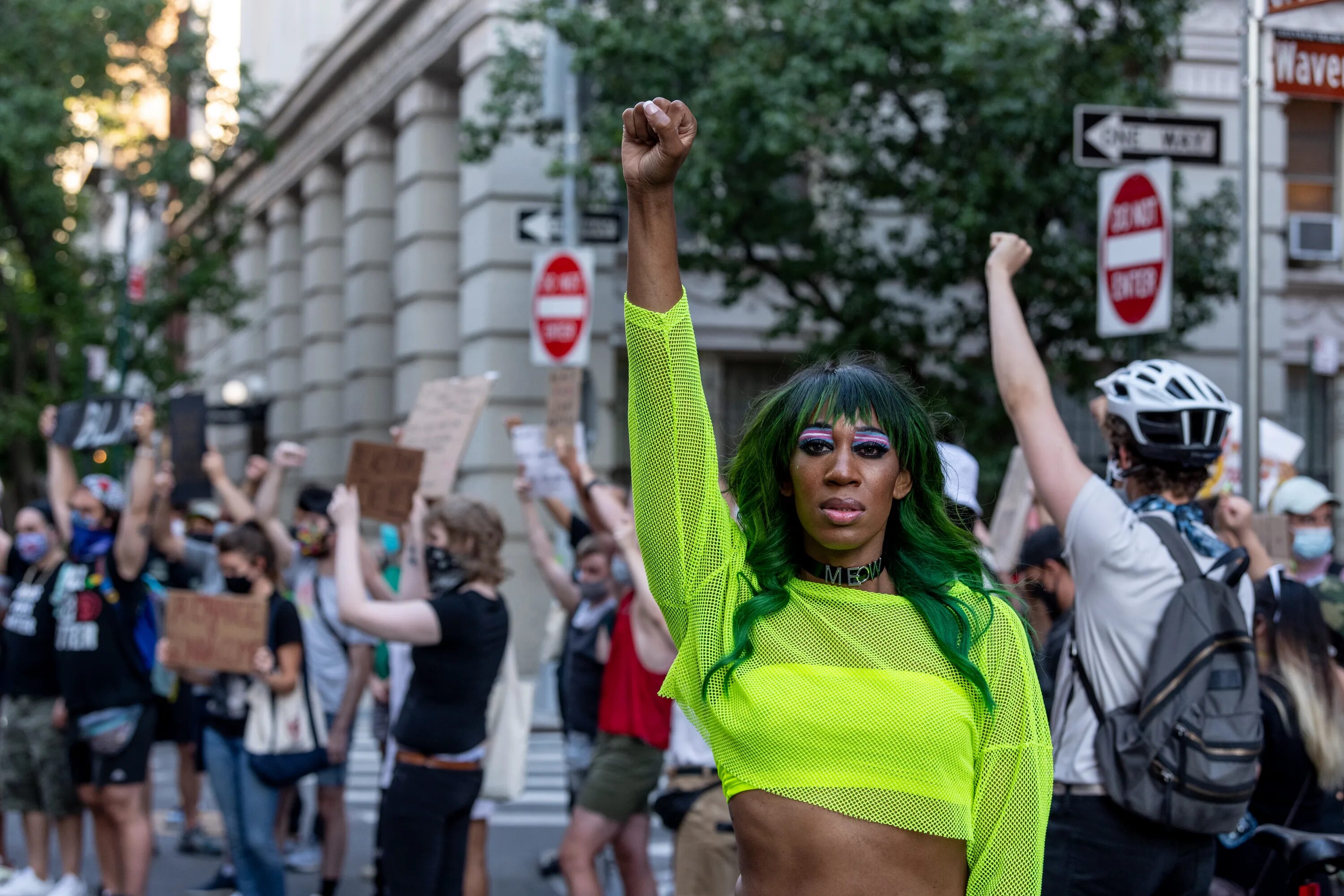 Трансгендеры парад. Шествие трансгендеров. Black Trans Lives matter. Черные трансгендеры