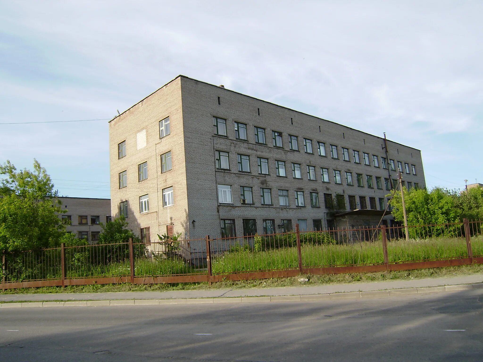 Сайт детской больницы череповец. Детская больница череповец командарма белова. Вологодская областная детская больница 2. Детская городская больница 2 череповец. Детская городская больница 2 череповец.