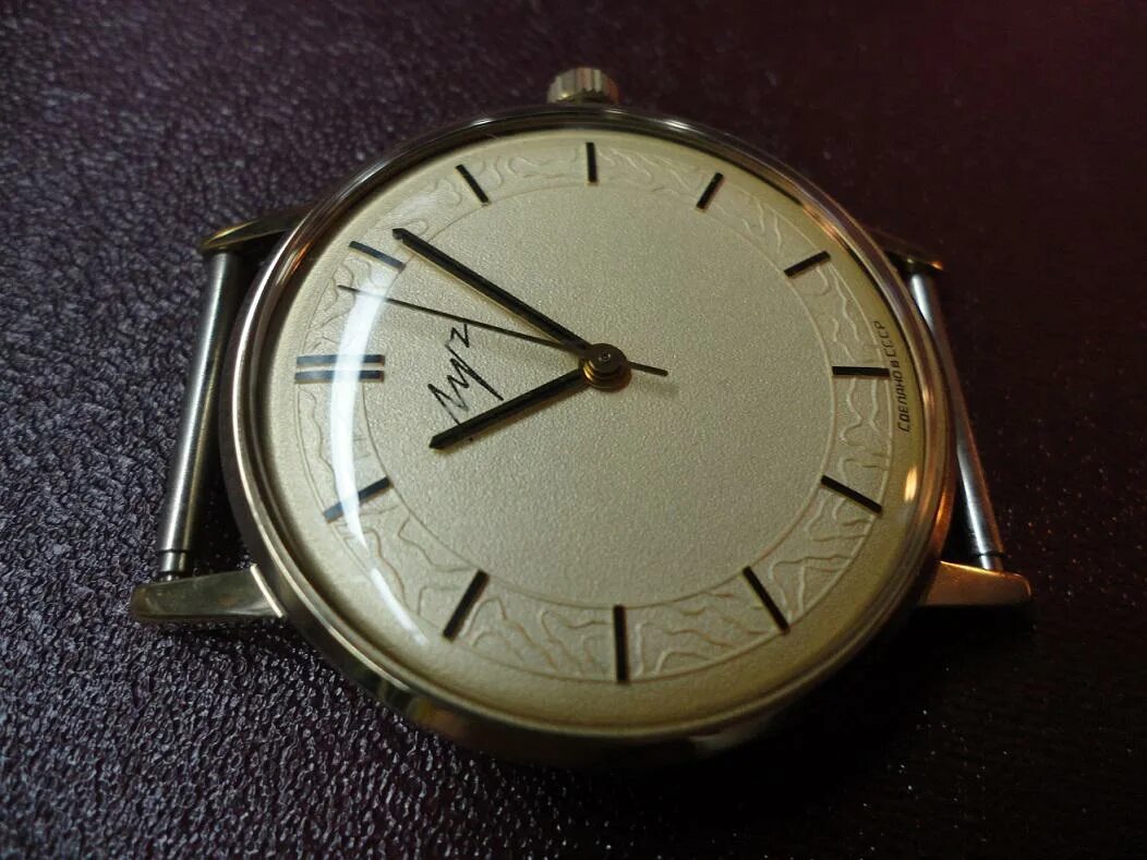 Кемерово авито часы. Советские наручные часы. Часы СССР наручные. Советские мужские часы. Золотые часы СССР.