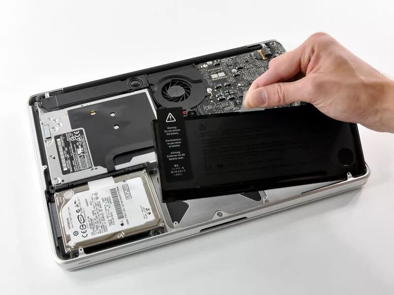 Macbook batteries. MACBOOK Pro 13 2012 Teardown. A1322 MACBOOK ноутбук. MACBOOK Pro 2005 батарея. АКБ на MACBOOK Air 2011.