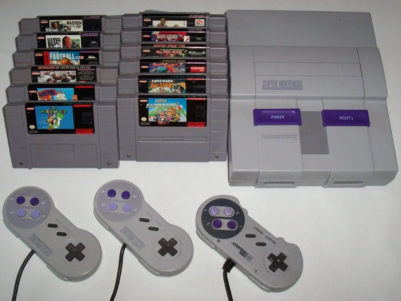 Нинтендо супер Нинтендо. Супер Нинтендо 90х. Nintendo super NES игры. Приставки Нинтендо 1991.