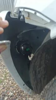 Как поменять лампочку на гранту лифтбек