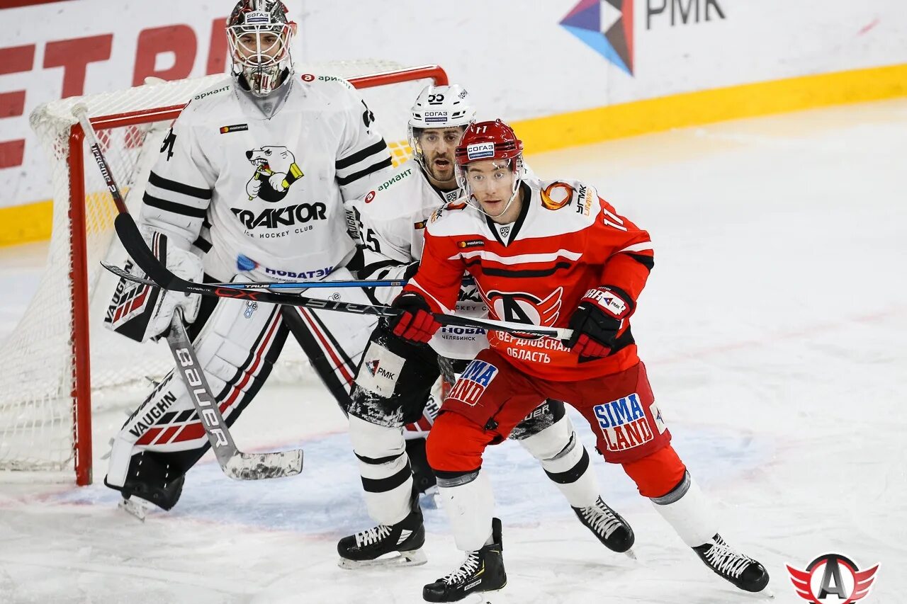 с кем играет автомобилист в плей офф. автомобилист 0:4 трактор.