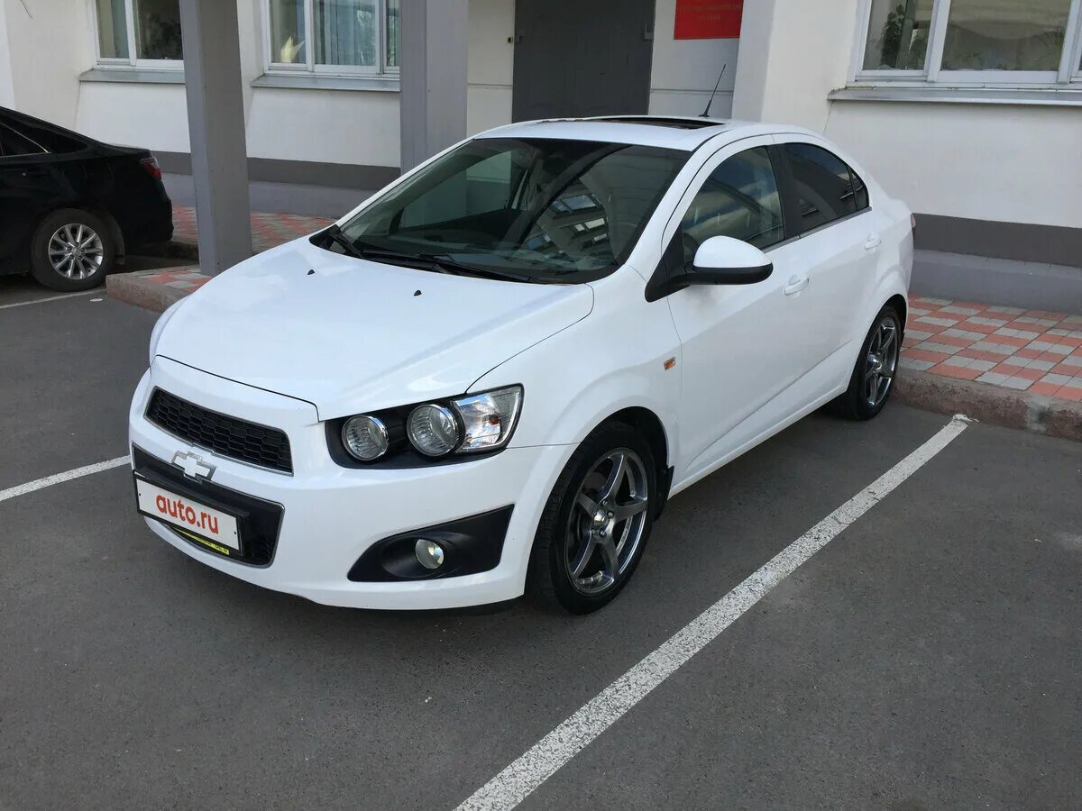 Chevrolet Aveo 2012. Chevrolet Aveo 2012 белый. Шевроле Aveo 2012. Шевроле Авео т300 2012. Купить б у шевроле авео