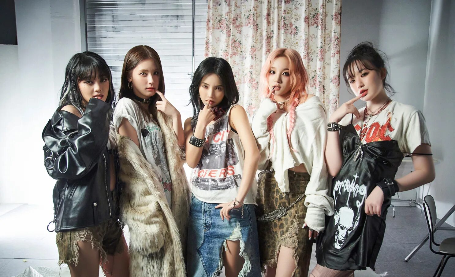 Супер леди джи айдл speed. Джи айдл участницы. g idle участницы tomboy. группа g idle участницы 2025. i-dle участницы tomboy.