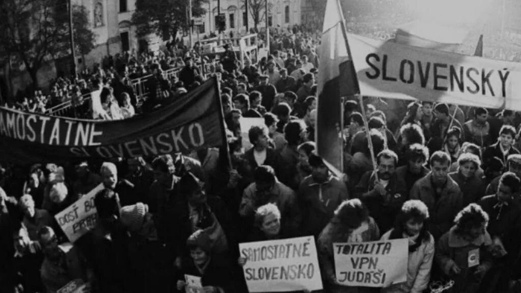 Чехословакия политика