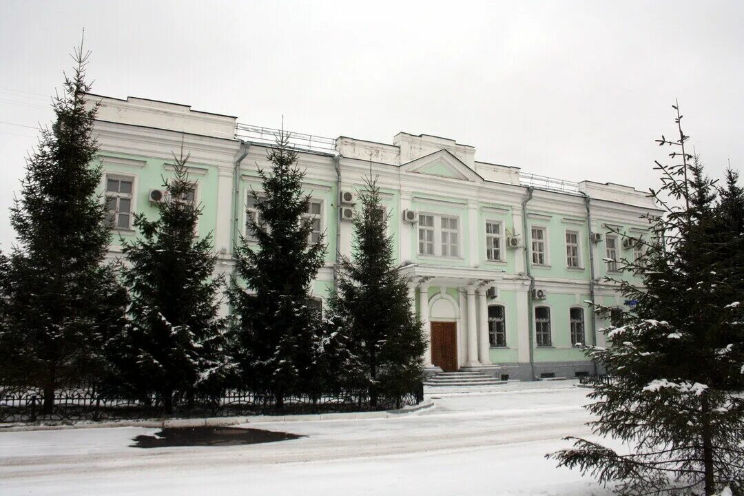 Ул ленина 1 омск. Ленина 10 пермь. Скульптура книги улицы ленина омск. Улица ленина омск. Любинский проспект омск.