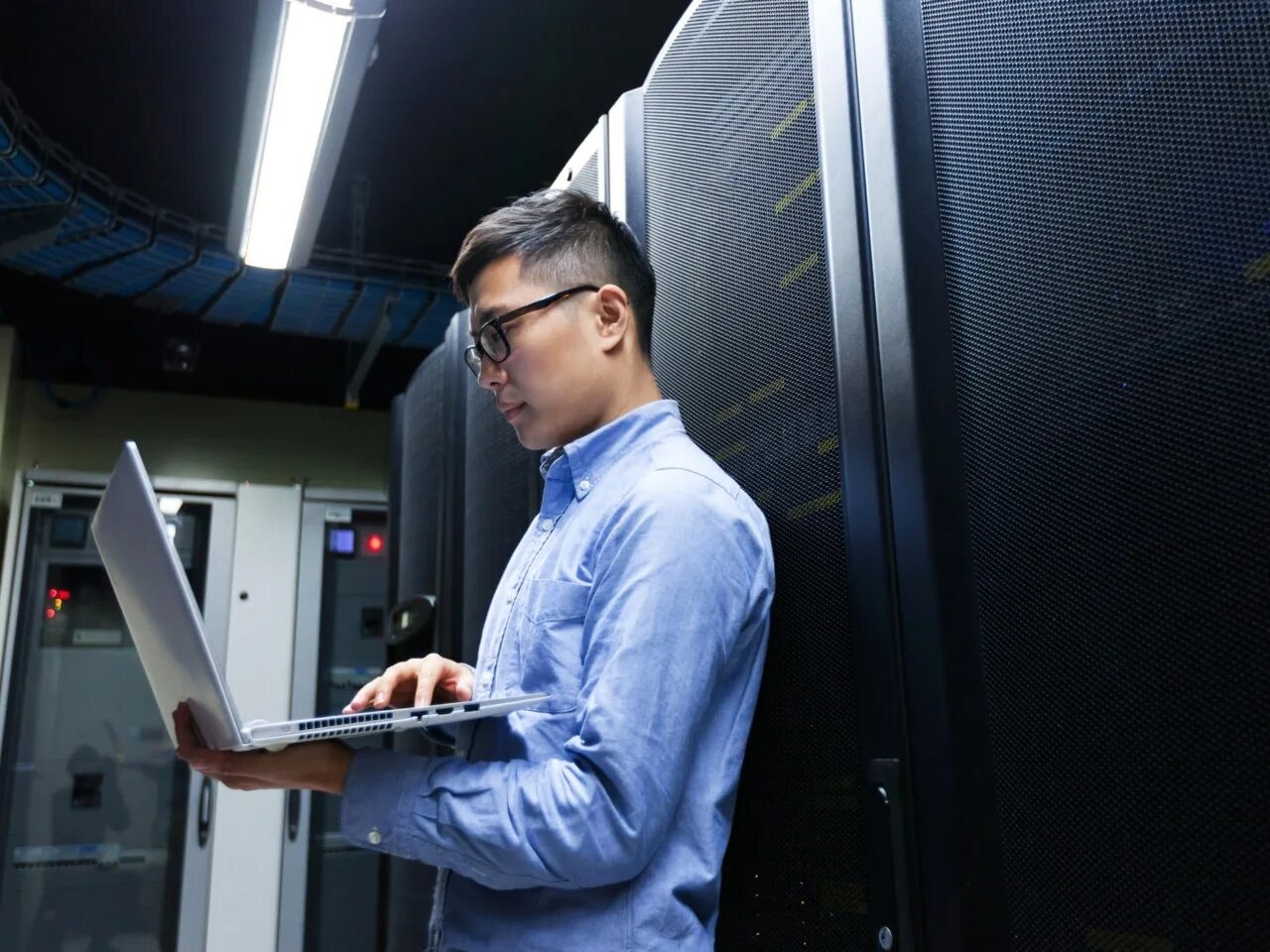 Системный администратор microsoft. Специалисты it-сферы. Системный администратор microsoft. Системный администратор microsoft. Системный администратор.