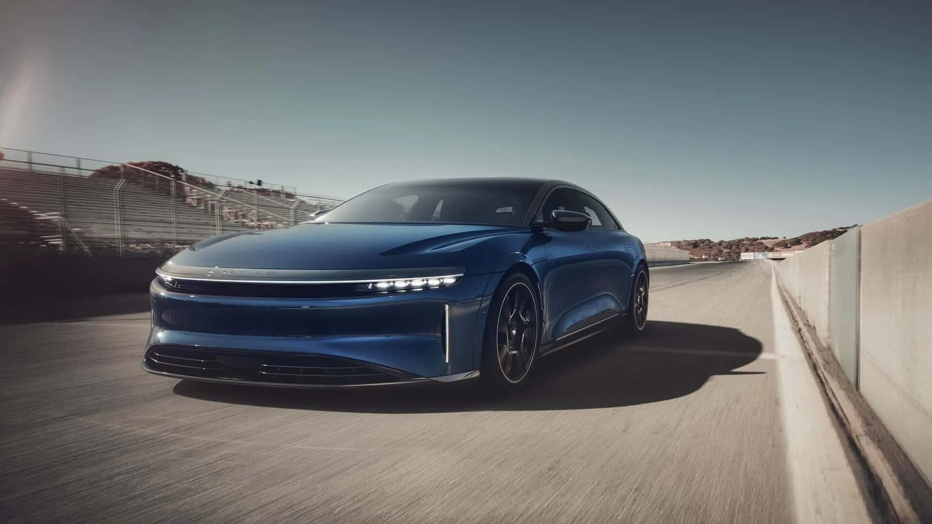 Люсид авто. Lucid air 2022. Электромобиль lucid air 2022. Люсид авто. Люсид авто.