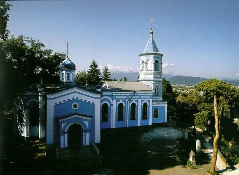 храм рождества богородицы во владикавказе. осетинская церковь рождества пресвятой богородицы. храм рождества богородицы во владикавказе. осетинская церковь во владикавказе. осетинская церковь рождества пресвятой богородицы.