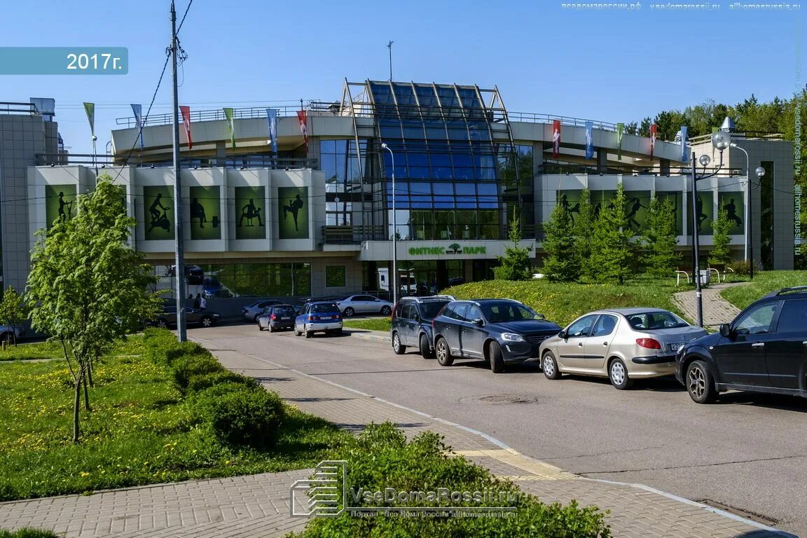 Красного маяка 22 корп 1. Фитнес парк красного маяка расписание. Кордодром чертаново центральное. Парк красный маяк. Красный маяк завод памятник.