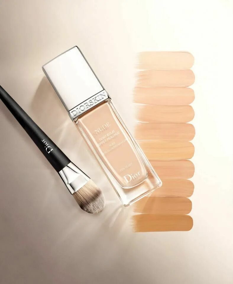 Диор нюд. Тональный крем Dior Diorskin nude. Diorskin nude тональный крем. Dior тональный крем Diorskin nude 040. Тональный крем Christian Dior Diorskin nude spf15 палитра.