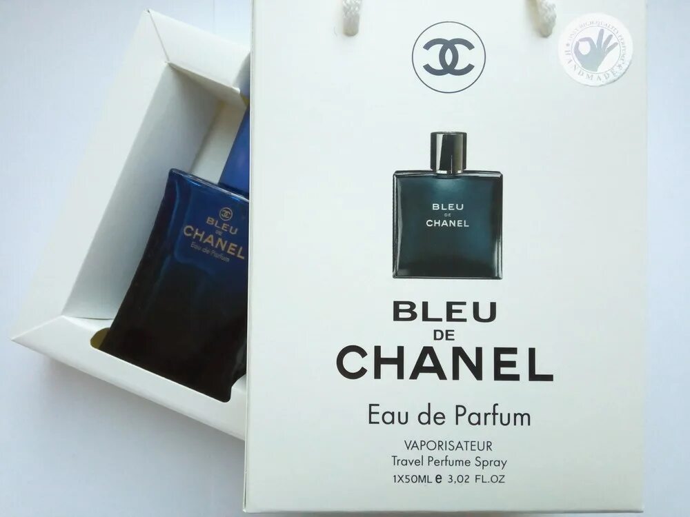 Туалетная вода bleu de chanel. Блю де Шанель мужские духи. Блю де Шанель 50 мл. Мужской Парфюм Шанель Блю. Блю де Шанель Парфюм мужские.