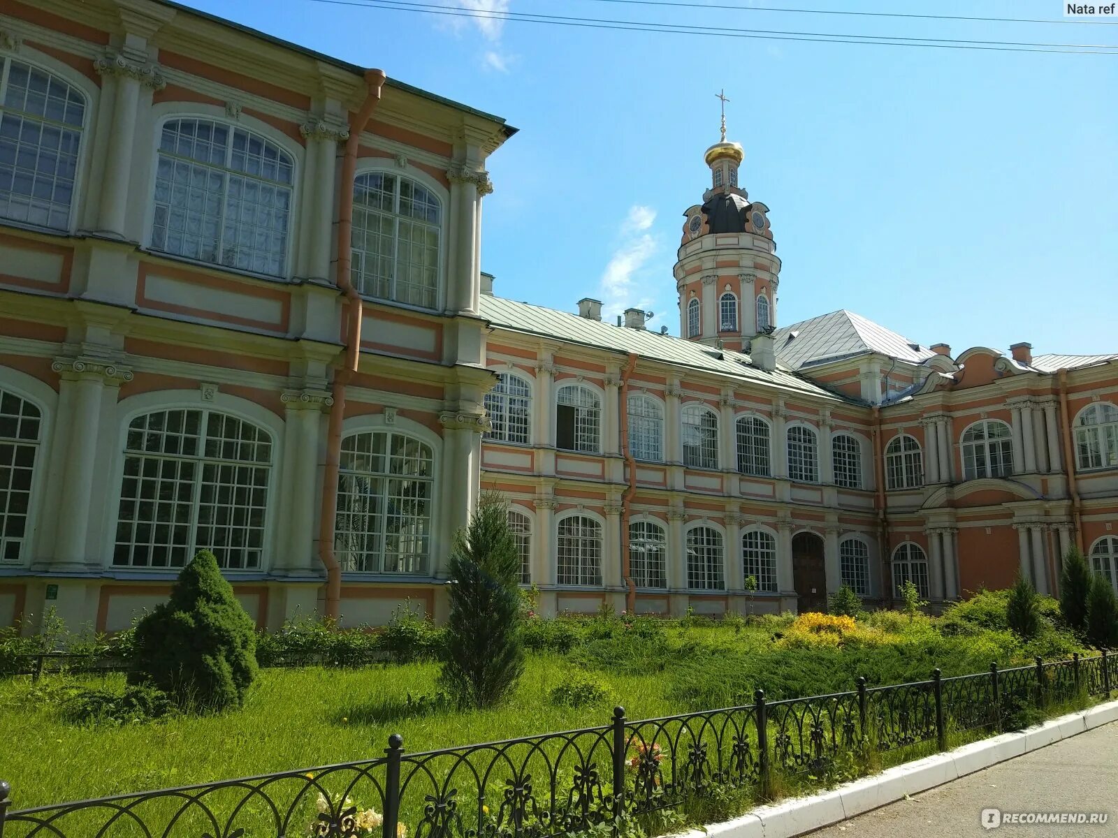 Александро невская лавра церковь. Федоровский корпус. Духовской корпус александро-невской лавры. Федоровский корпус. Духовской корпус александро-невской лавры.