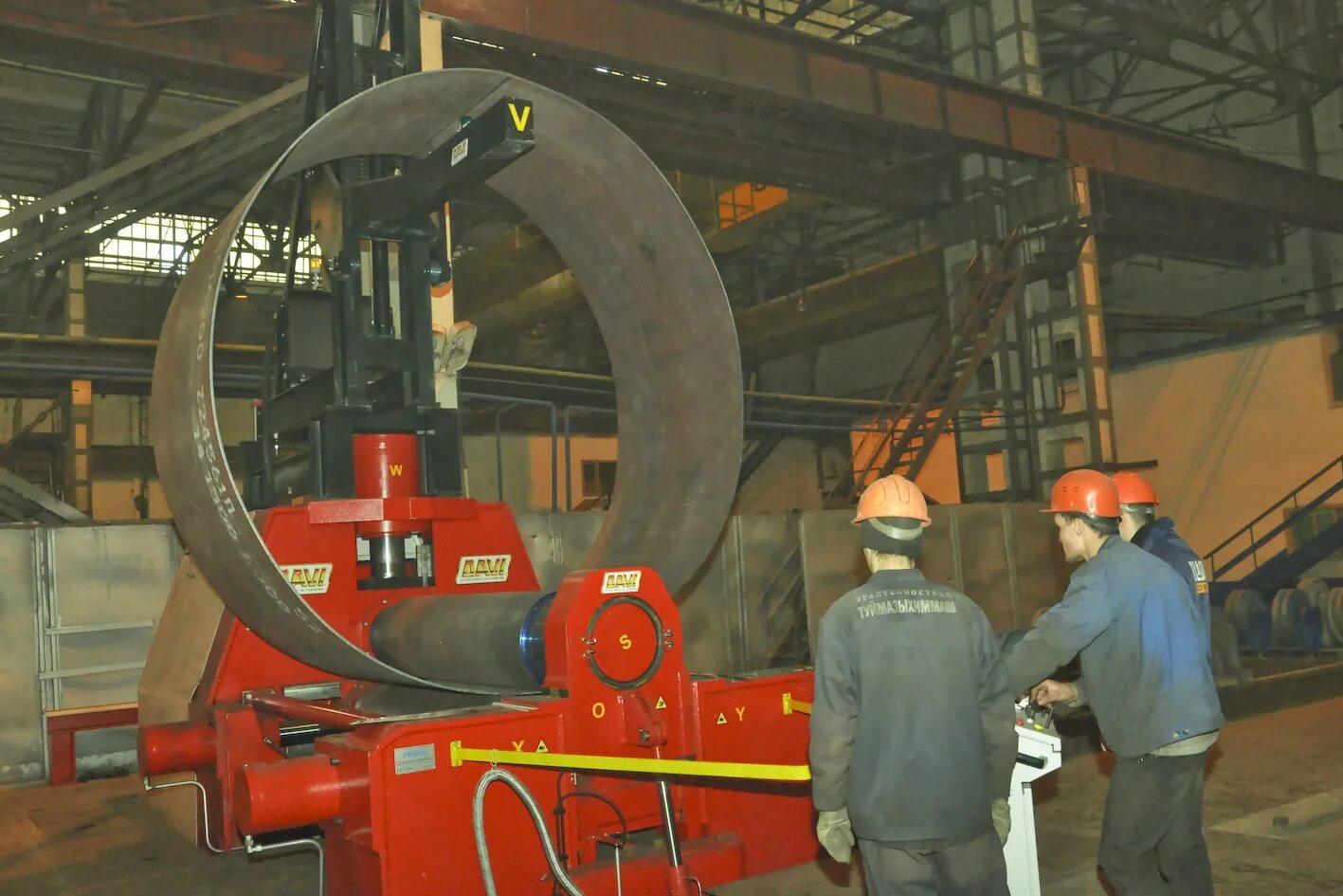 ташкентский трубный завод им. туймазинский трубный завод, туймазы. трактор ттз (ташкентский тракторный завод) т-28. туймазинский трубный завод логотип. туймазинский трубный завод, туймазы.