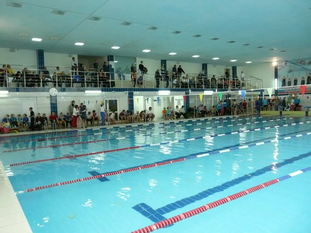 Лазурный бассейн кемерово. Бассейн лазурный северное тушино. Лазурный бассейн кемерово. Лазурный бассейн кемерово. Спортивный комплекс искра омск.