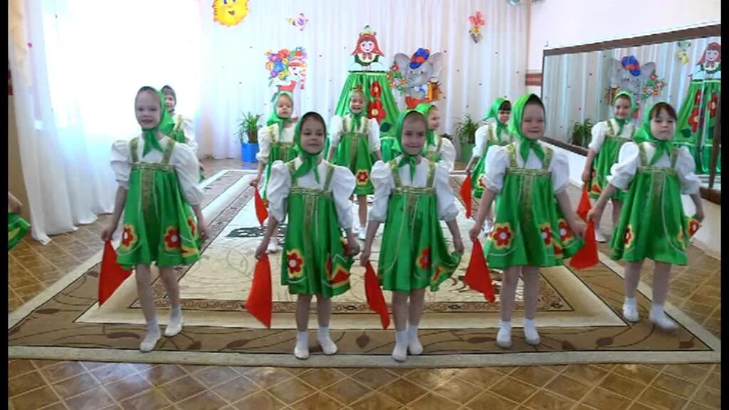 Танец матрешки в саду. Танец матрешки в саду. Танец матрешек. Костюм матрешки в детский сад. Костюм матрешки в детский сад.