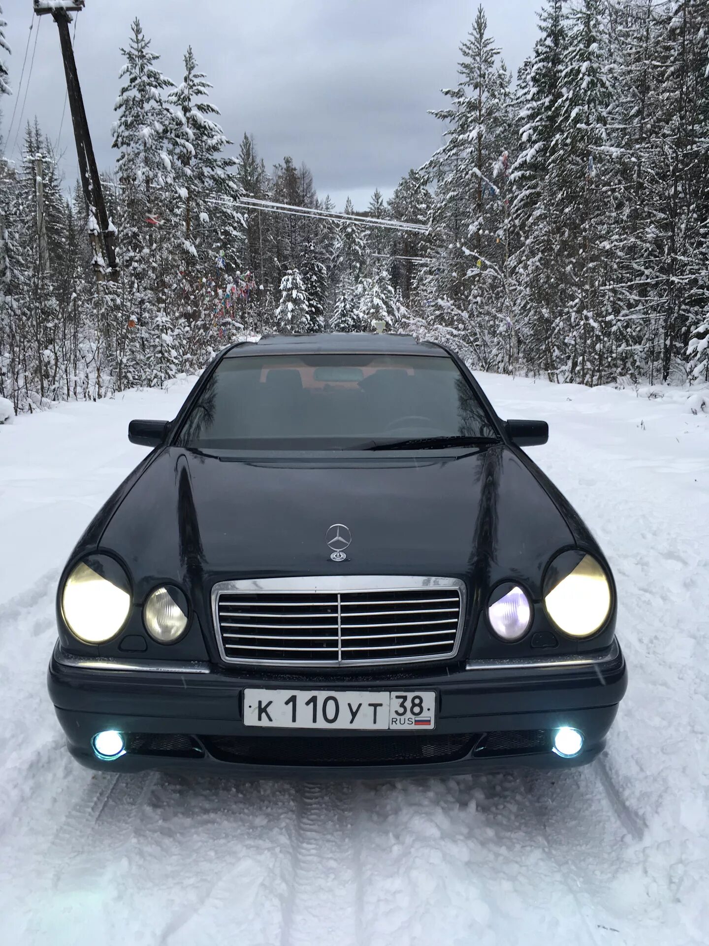 Мерин лупатый. Мерседес лупатый 210. mercedes-benz w210 лупатый. мерседес 320 лупатый. лупатый мерседес w210.