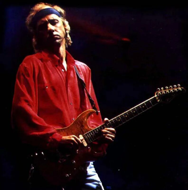 Даер стрейтс. Группа dire Straits. Гитарист dire Straits. Dire Straits Mark Knopfler. Dire straights 1985.