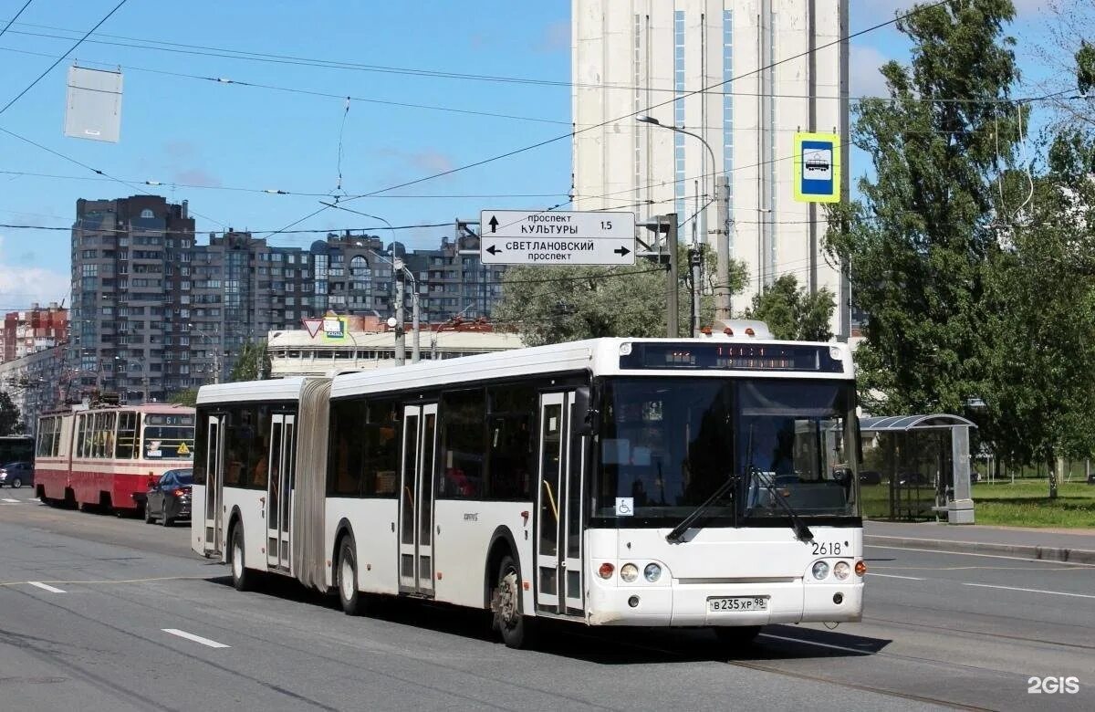 Автобус лиаз 6213 без гармошки. Автобус санкт петербург 102. Волжанин автобус 5270 кабина. Автобус санкт петербург 102. Автобус санкт петербург 102.