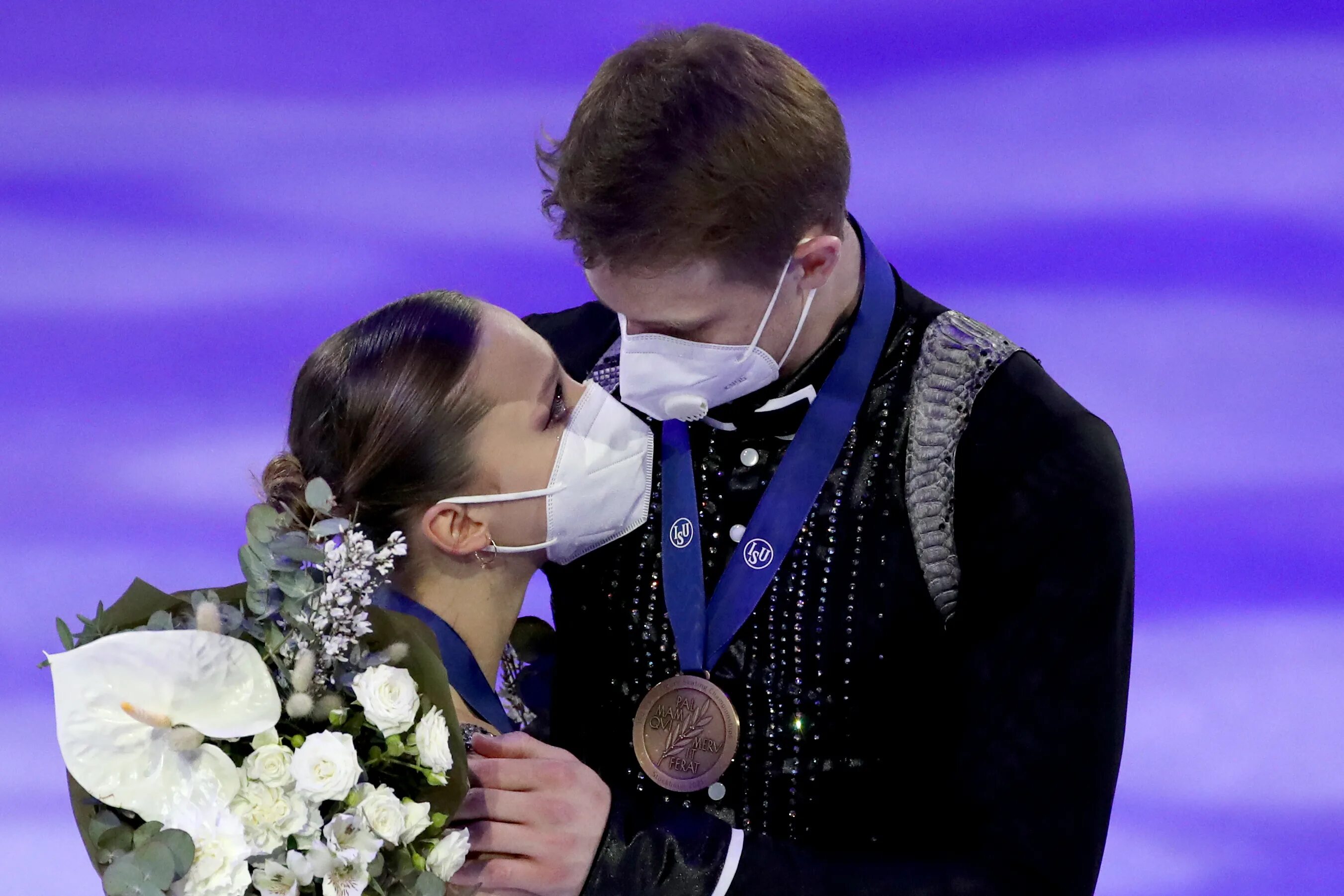 Победитель всегда. Мишина и Галлямов. Бойкова и Козловский. Чемпионы мира по фигурному катанию.