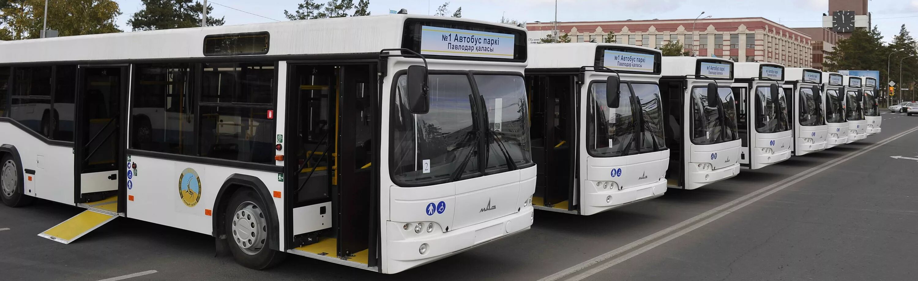 Маз 206. Модель автобуса маз 206. Лиаз-5293 автобус. Новенькие автобусы втосне. Старые и новые автобусы.