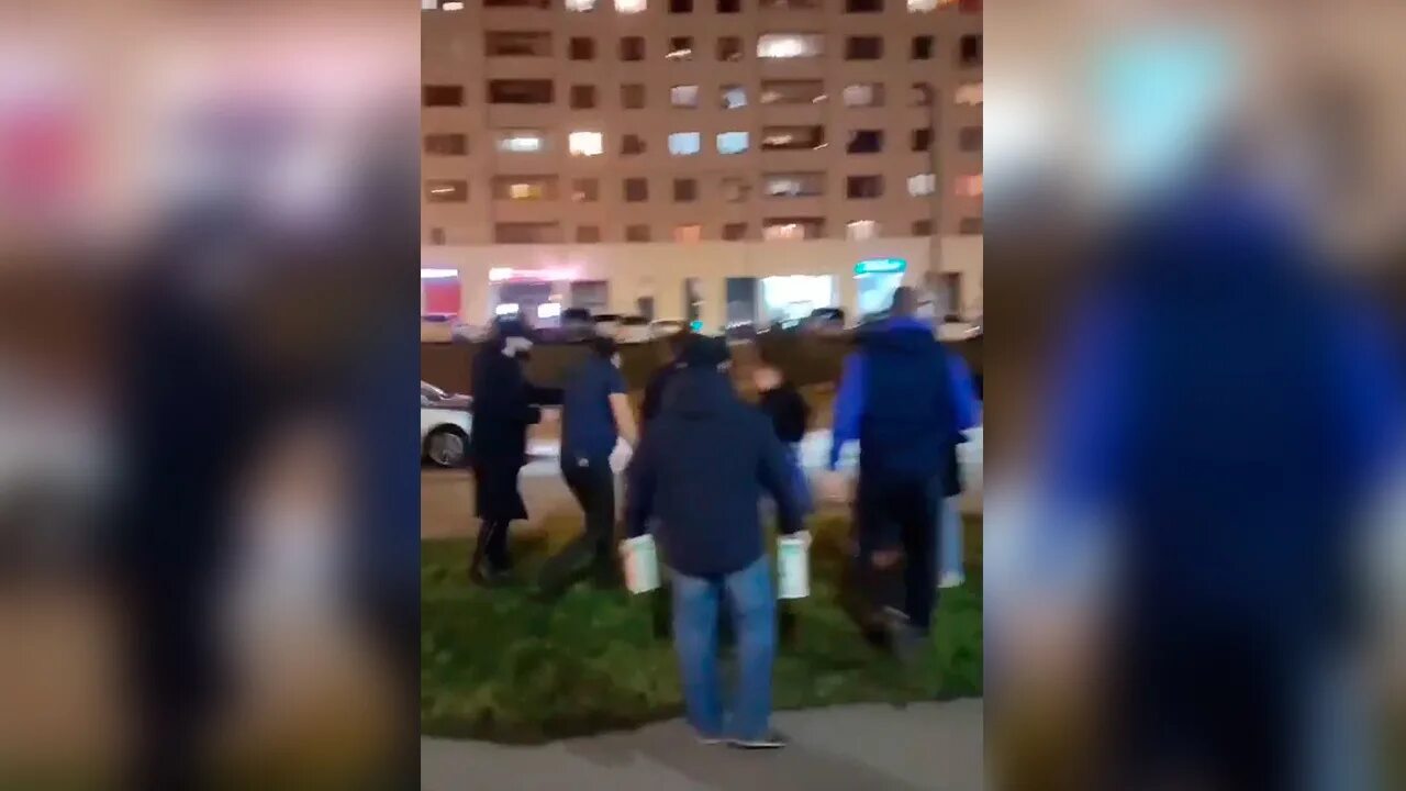 Нападение нижний. Нападение на мужчину с ребёнком в новой Москве. Драка в новых Ватутинках сегодня. Нападении на мужчину в новой Москве.