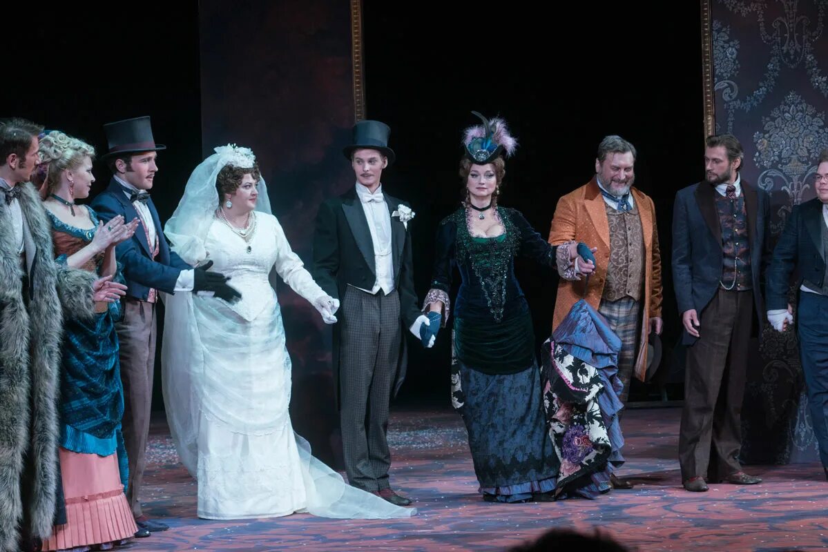 Красавец мужчина спектакль малый театр. Фильмы-спектакли по произведениям островского. Мужчина пьеса островского. Красавец мужчина малый театр на ордынке актеры. Пьеса островского бесприданница.