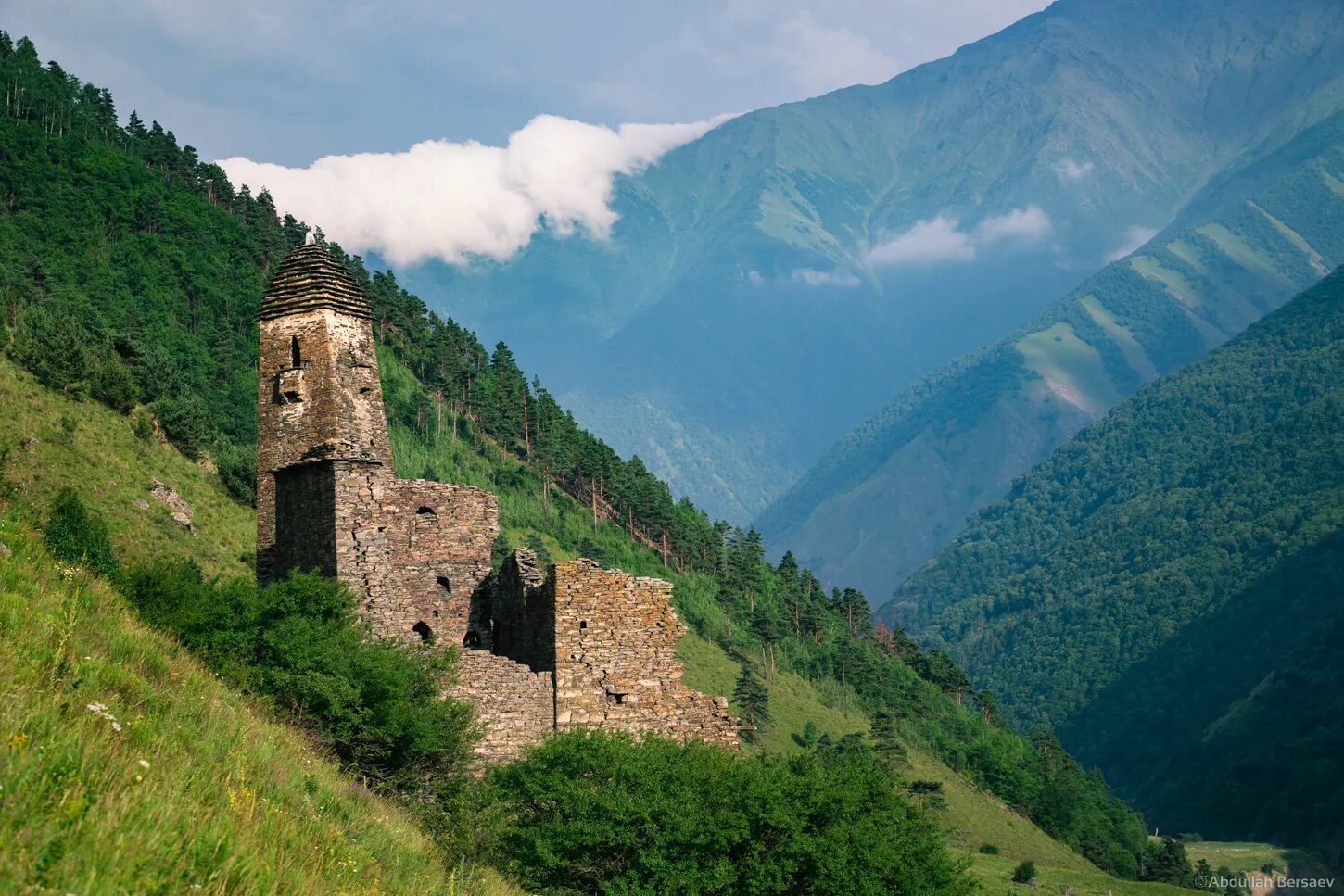 Харкарой чечня башня. Столица чеченской республики. Горы чеченской республики. Го чечни. Го чечни.