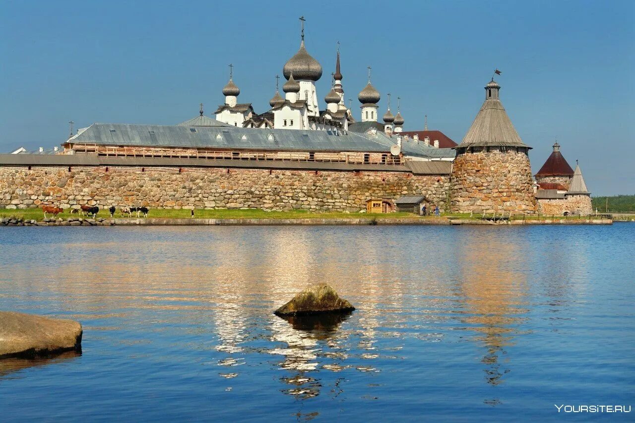 Соловецкие острова экскурсии. Карелия Соловецкие острова монастырь. Соловецкий монастырь Соловецкие острова. Кижи Валаам Соловки. Кижи Соловецкие острова.