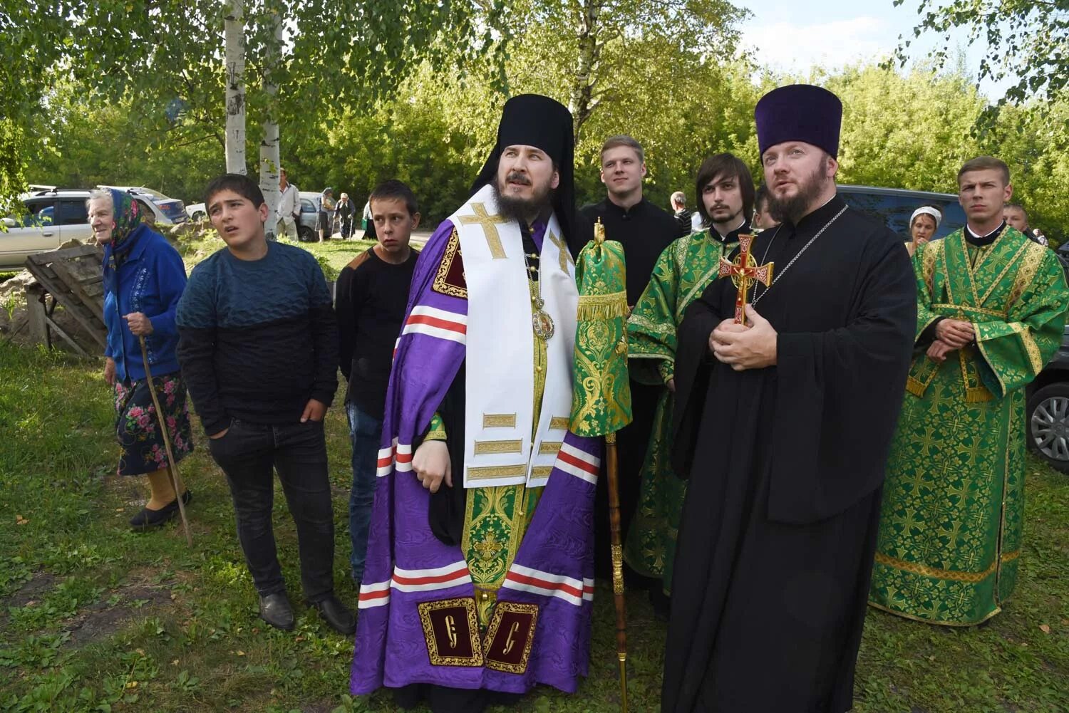Погода в красной горке пильнинского. Сафаджай красная горка. Сафаджай красная горка стенд. Владыка силуан лысковская епархия. Петряксы нижегородская область.