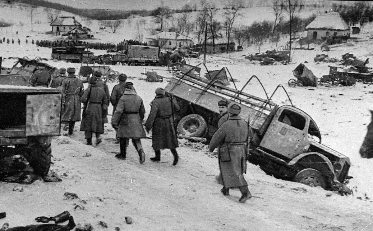 Корсунь шевченковская операция 1944. Корсунь-Шевченковская битва. Корсунь-Шевченковская операция. Корсунь Шевченковская операция 1944 года. Корсунь Шевченковский котел 1944 г.