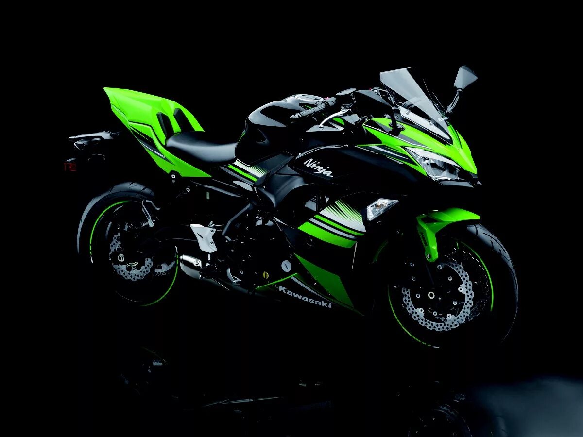 Черно зеленый кавасаки. Зеленый мотоцикл. Мотоцикл kawasaki z1000sx. Kawasaki zx10r в черный матовый. Кавасаки z1000sx 2021.