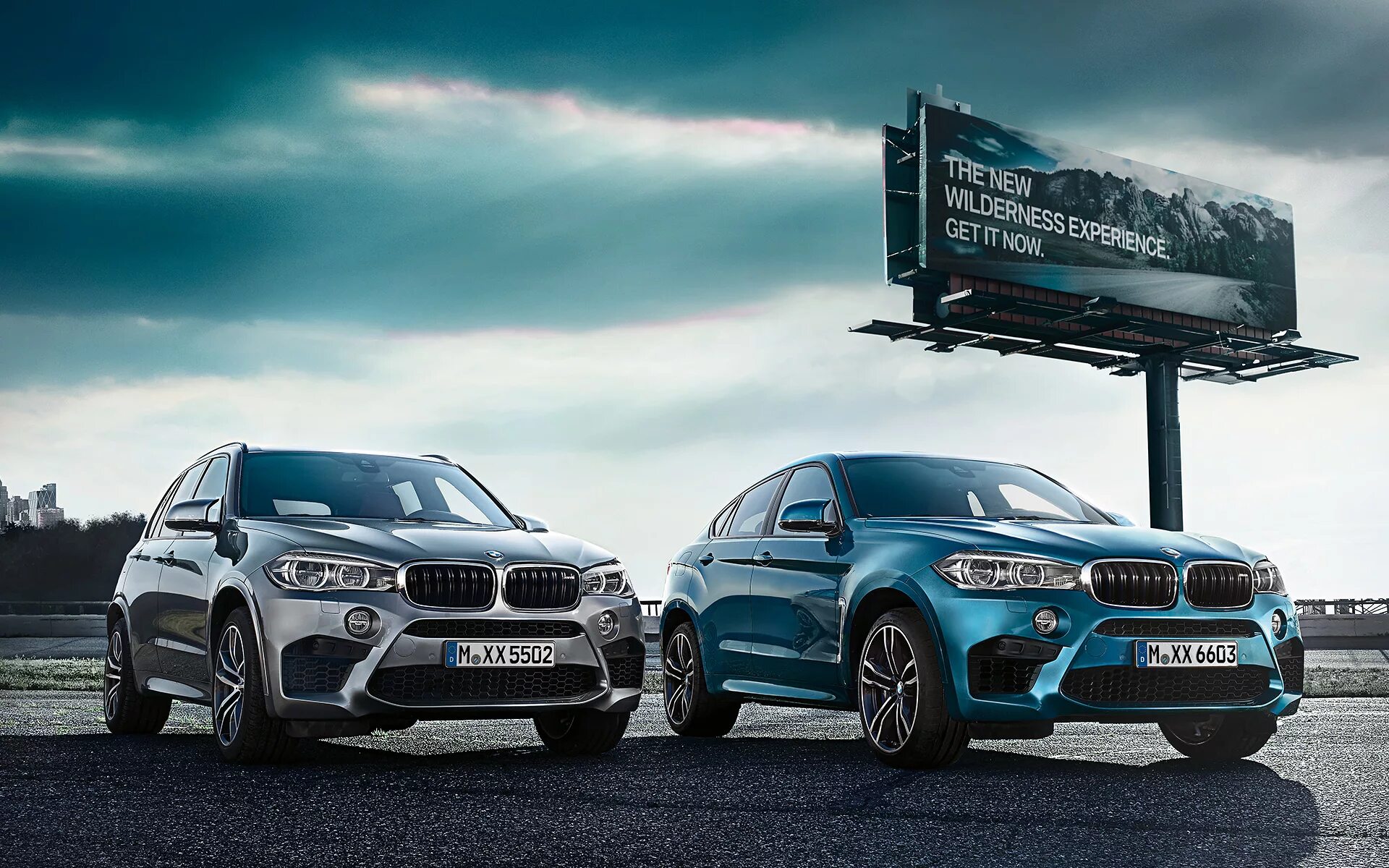 Photo Comparison: F86 BMW X6 M vs E71 BMW X6 M