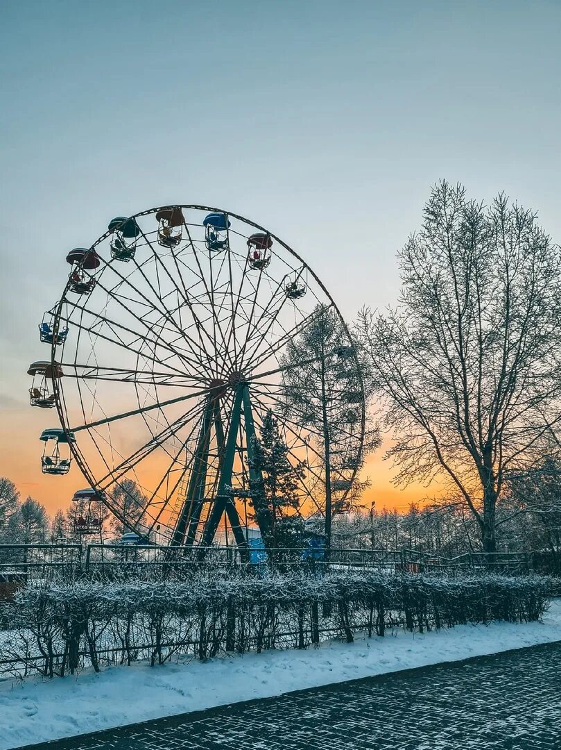 Город советский парк. Парк Советский парк Омск. ПКИО Омск. ПКИО «Советский». Парк культуры и отдыха Советский Омск.