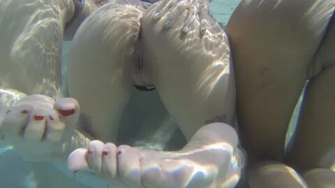 Underwater Nude Feet Sexiz Pix.