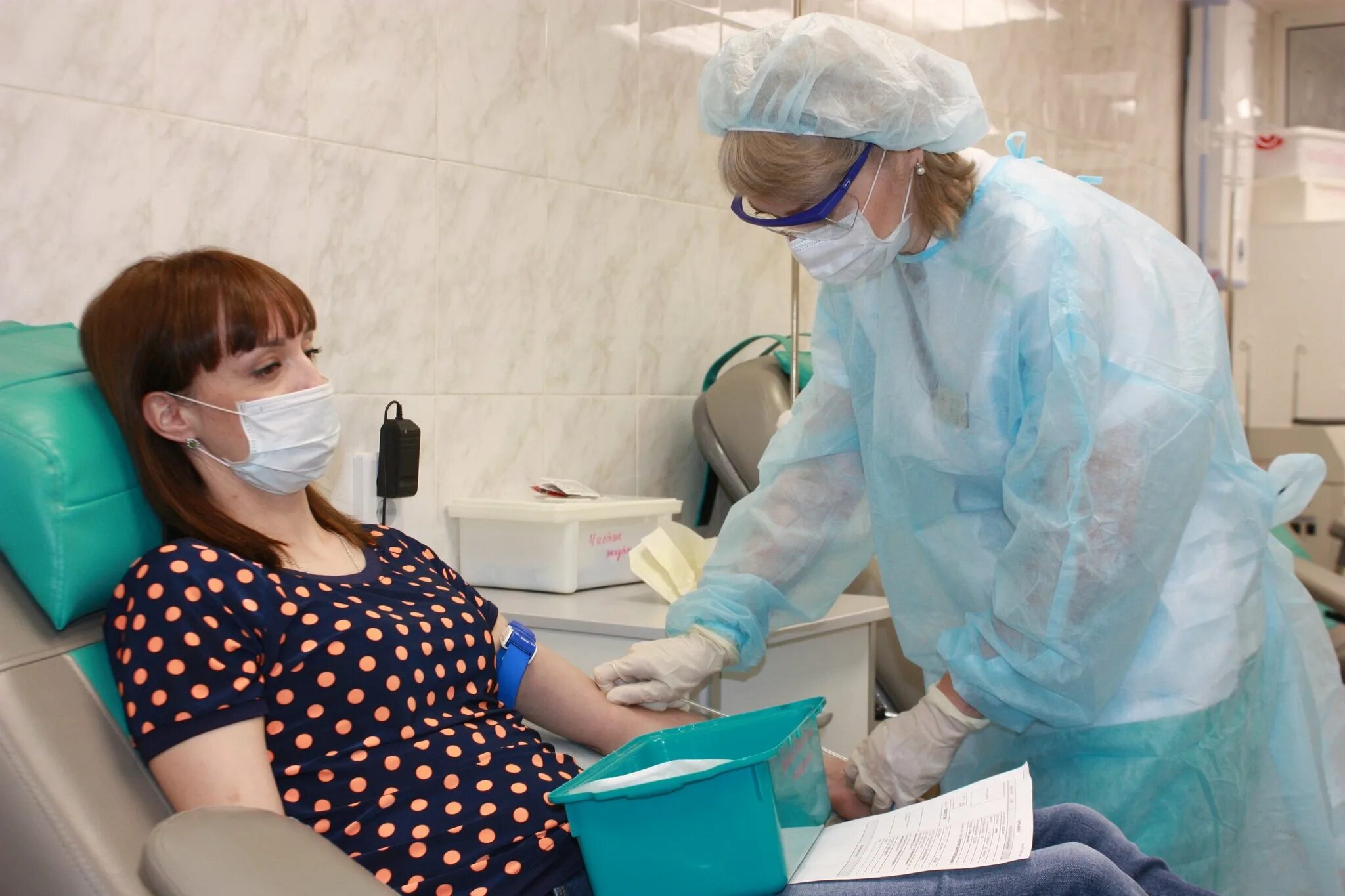 Крови доноры вологда. День донора в 64 больнице. День трансфузиолога 2022. Сдача крови. Донорство крови калуга.