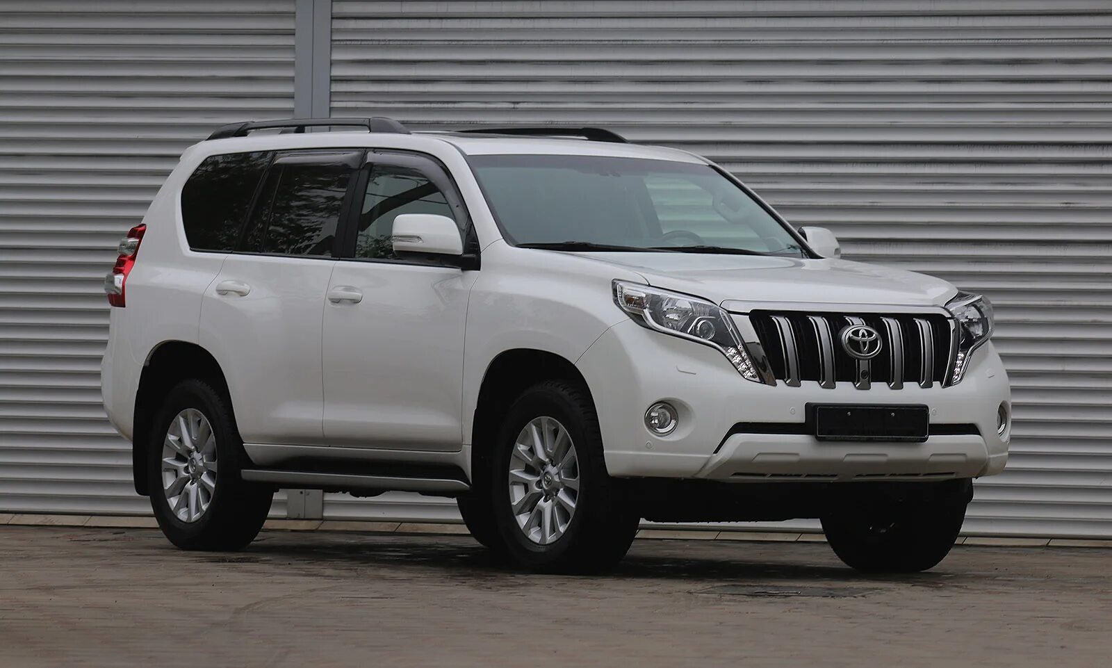 Toyota Prado 150 2014. Toyota Land Cruiser Prado 2014. Тойота ленд Крузер Прадо 2014 года. Toyota Land Cruiser 150 2014.