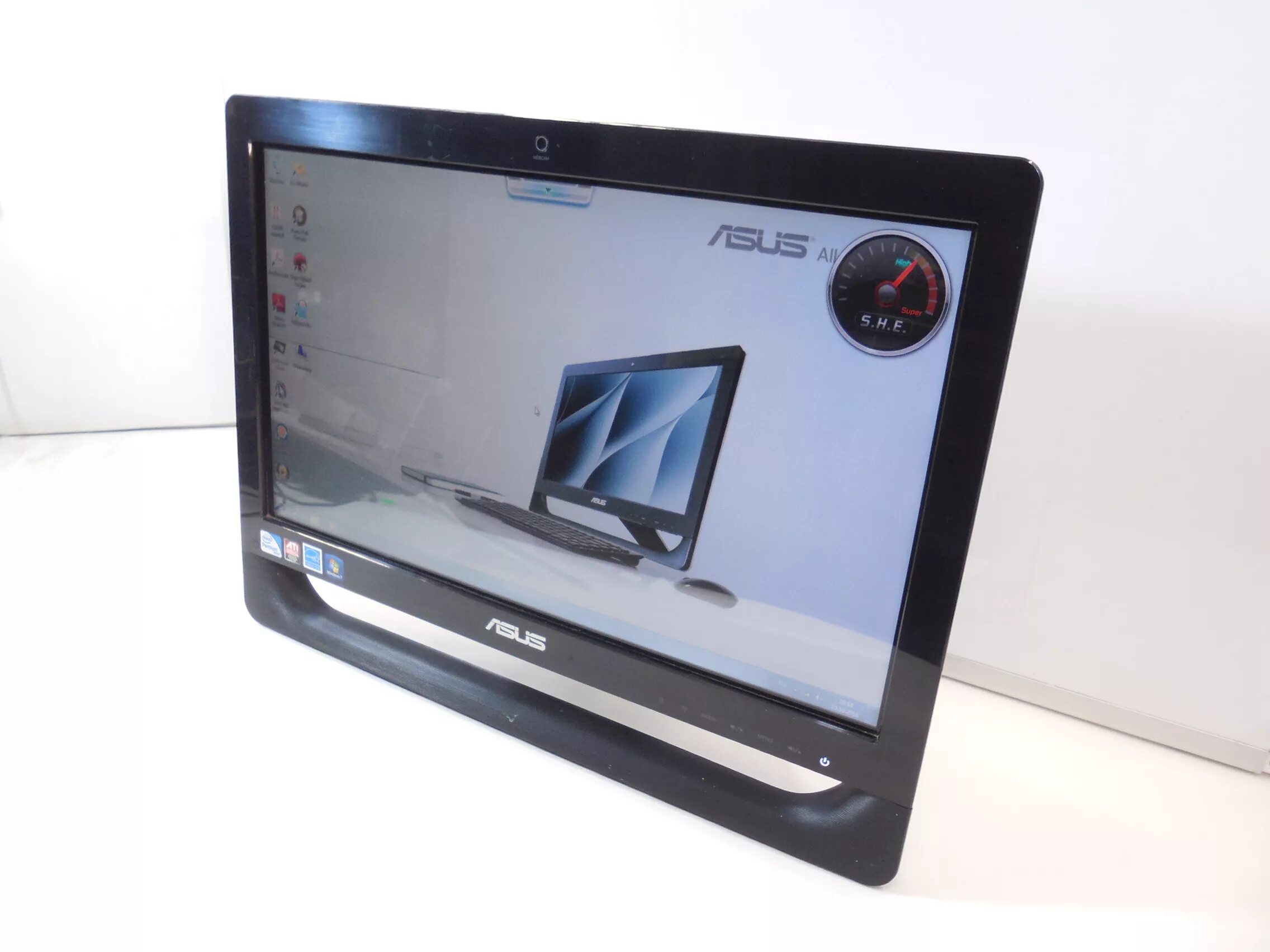 Асус ремонт моноблоков недорого. Моноблок ASUS all-in-one. Моноблок ASUS et2011. Моноблок асус all-in-one PC. ASUS all-in-one PC et2011egt.