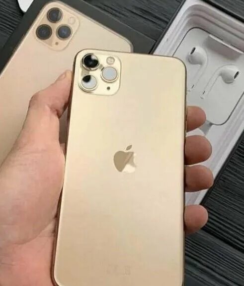 Айфон 13 Pro Max золотой. Iphone 13 золотой. Айфон 12 про Макс золотой. Айфон 13 про Макс золотой.