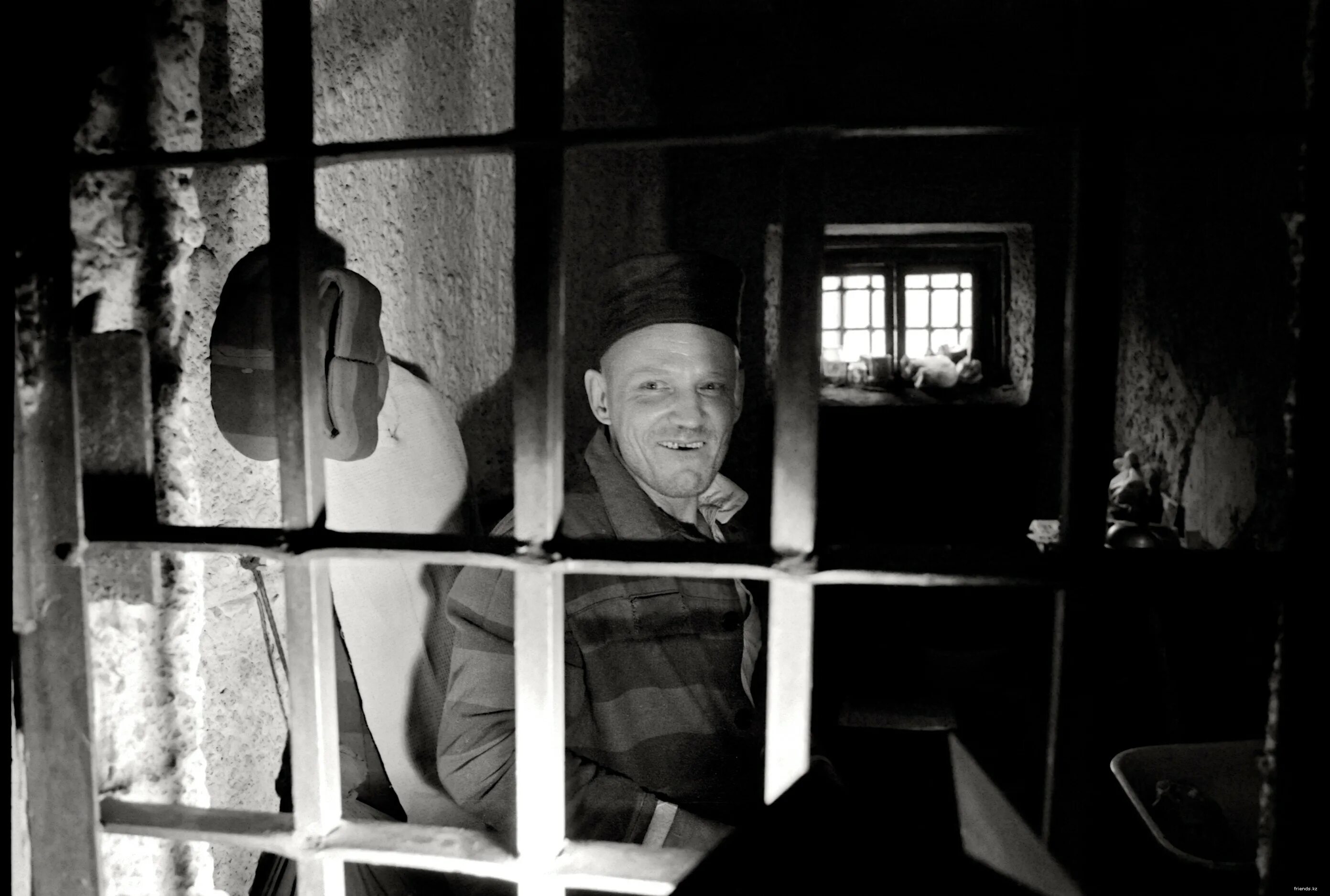 Зона в омске строгого режима. Тюрьмы особого режима в россии. Условия отбывания наказания в ик строгого режима. Ограничение особого режима. Зона особого режима.