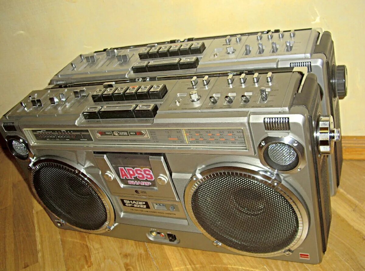 Кассетный магнитофон шарп. Sharp wf-950. 2 кассетный магнитофон шарп. Sharp wf-t737. Sharp магнитофон кассетный 80.