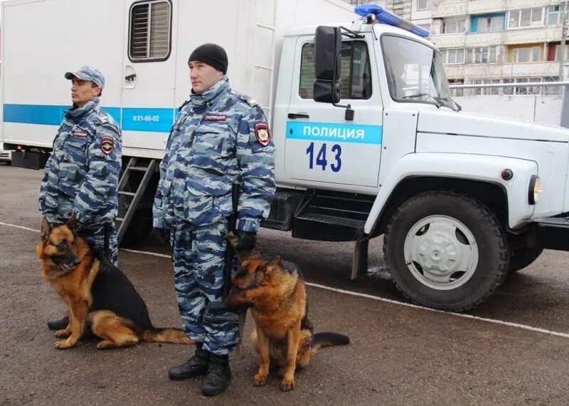 Конвойная служба мвд. Охрана и конвоирование. Охранно конвойная служба мвд. Конвойная служба. Конвой мвд.