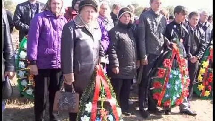 Дтп на трассе зимовники ремонтное. Поселок зимовники достопримечательности. Зимовники школа пушкина. Зимовники достопримечательности. Поселок зимовники.