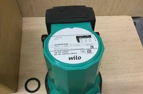 Wilo top s 25. Насос циркуляционный Wilo Top-s 25/10. Wilo Top-s 50/15 DM pn6/10. Насос Wilo Top-s 10/4 w. Насос Wilo Top-s 65/15 DM pn6/10.