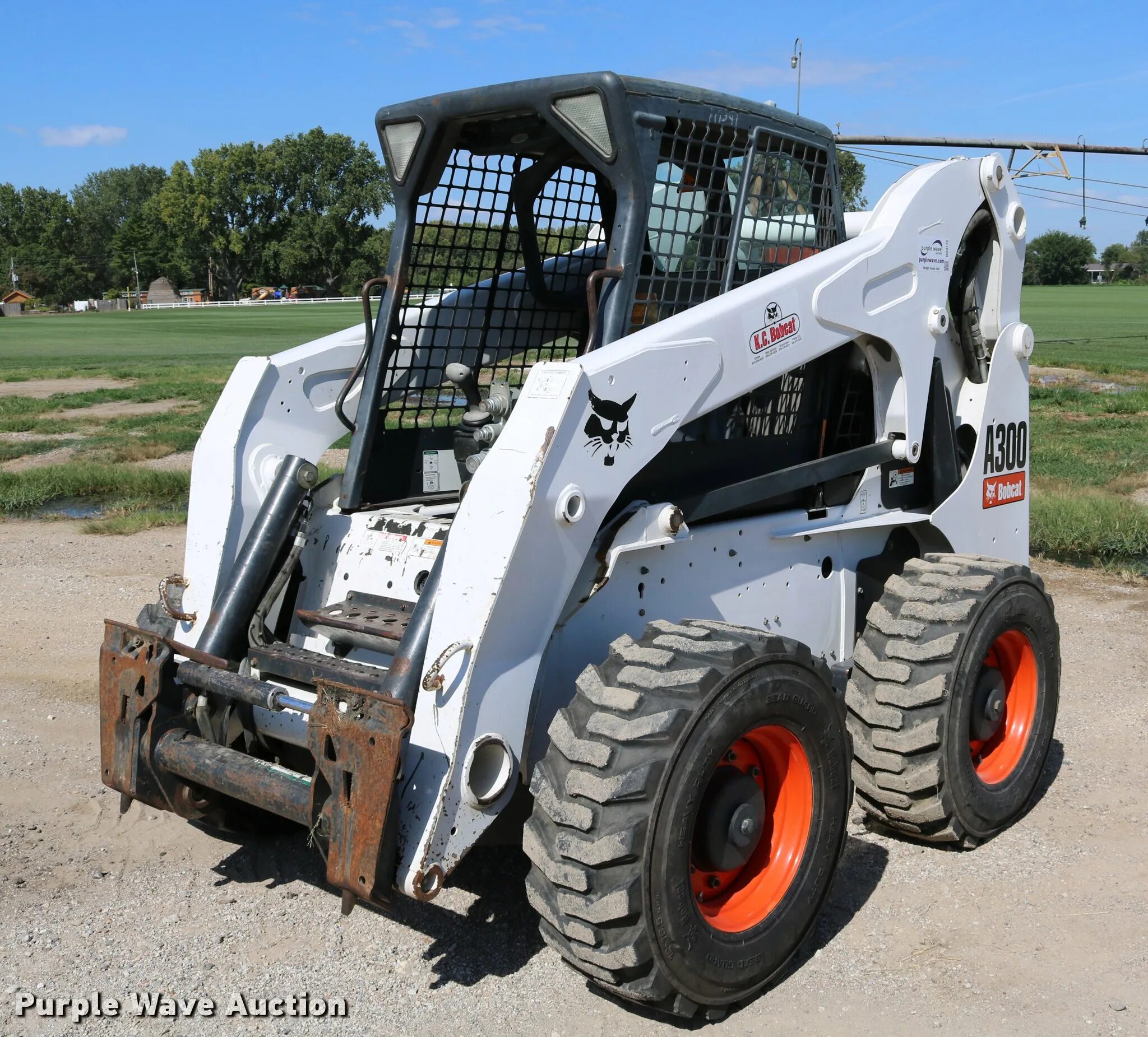 Бобкэт купить б у. Бобкэт 300. Bobcat 770. Bobcat a3lh70401. Бобкэт 880.