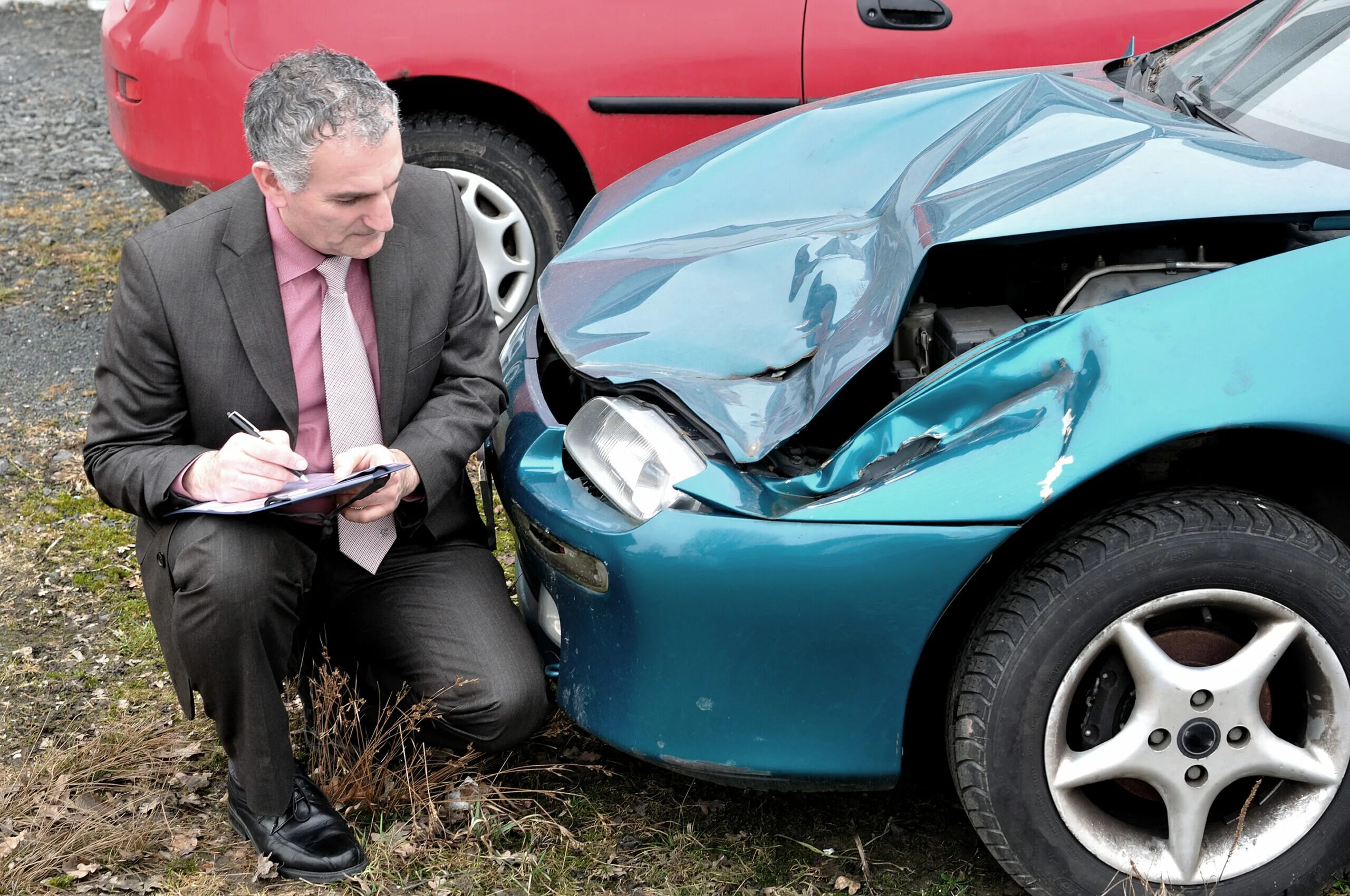Экспертиза после аварии. Оценка ущерба авто. Независимая экспертиза автомобиля. Ущерб автомобиля. Оценка ущерба автомобиля после ДТП.