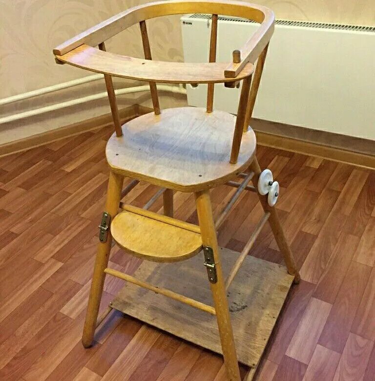 Тира парт. Стульчик для кормления. Детский стул. Советские детские стульчики. Детский деревянный стульчик.