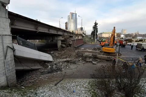 Обрушение путепровода в смоленске