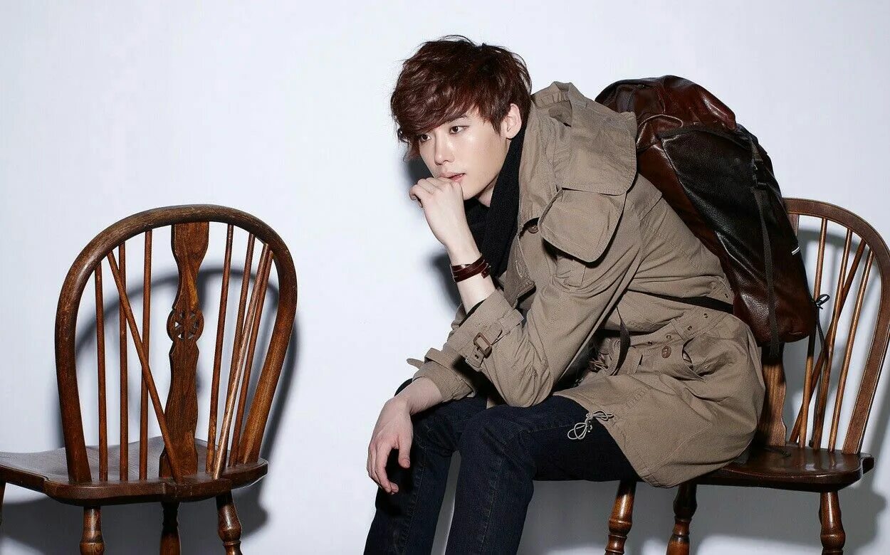 Lee jong suk. Ли Чон сок. Ли Чон сок (Lee Jong Suk). Lee Jong Suk 2023. Ли Чон сок в 2011.